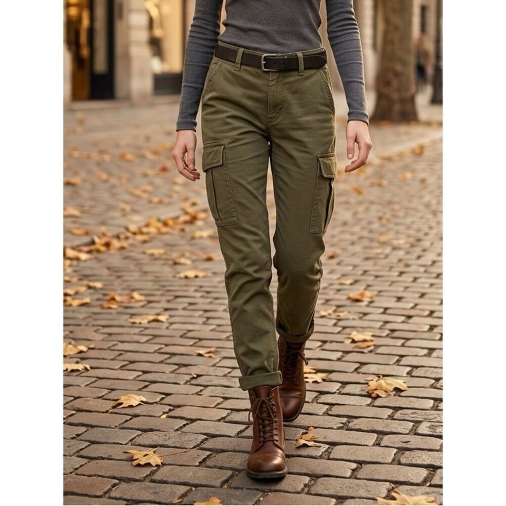 NWOT RE/DONE Originals Women’s Army Green Designer Cargo Pants - Size 26